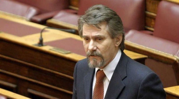 Το ΠΑΣΟΚ ζητάει λεφτά