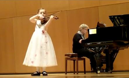 Η 7χρονη “διάδοχος του Μότσαρτ”