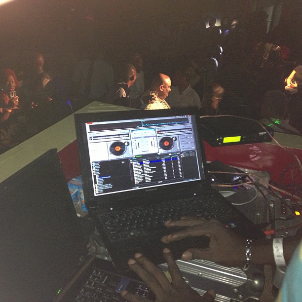 Ο Γιουσέιν Μπολτ σε ρόλο dj