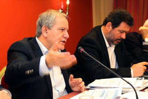 Φτάνουν λεφτά στους δήμους