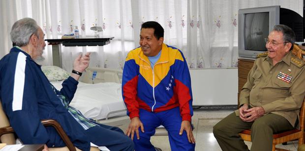 Ο Κάστρο επισκέπτεται τον Τσάβεζ