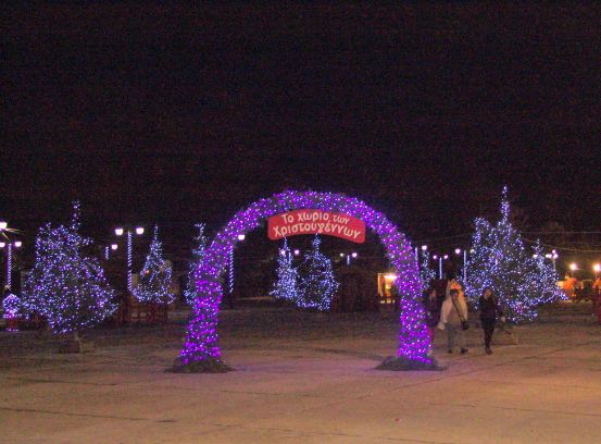 ΦΩΤΟ: Η στολισμένη Τρίπολη