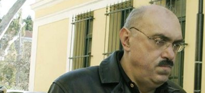 Προσωρινή παύση σε συνεργάτες του Καλούση