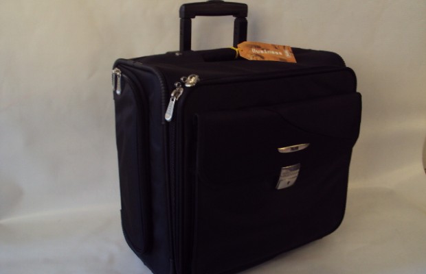 Ταξίδευε μέσα σε βαλίτσα