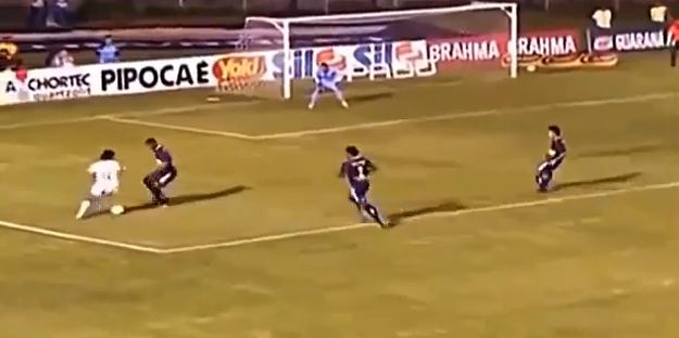 ΒΙΝΤΕΟ-Ο Νεϊμάρ χορεύει στο γήπεδο