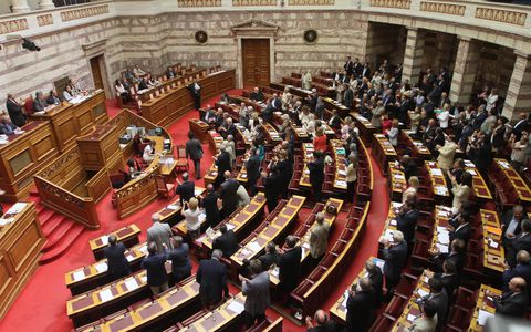 Βουλή:Τροπολογία για αγροτικούς συνεταιρισμούς