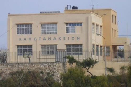 Βάνδαλοι εισέβαλαν σε σχολείο