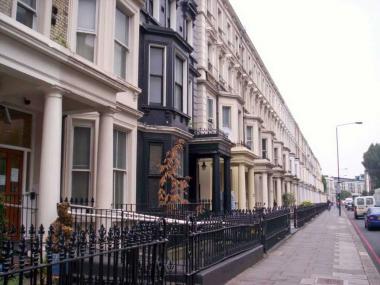 Der Spiegel:Έλληνες αγοράζουν ακίνητα στη Γερμανία