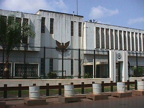 Έκλεισε η αμερικανική πρεσβεία στο Μπανγκούι