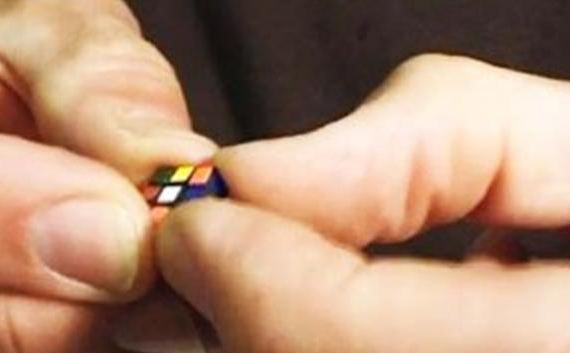 Ο μικρότερος στον κόσμο, κύβος του Ρούμπικ