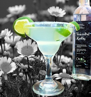 Από την τσικουδιά στο…Tsikoudito