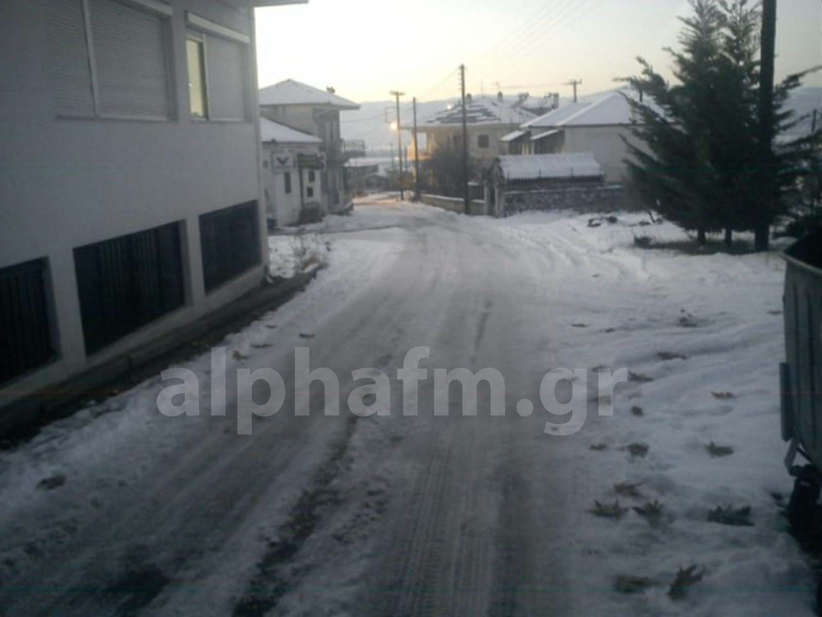 Απέραντο παγοδρόμιο η Καστοριά