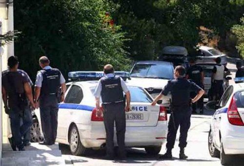 Εξαπατούσε ηλικιωμένους