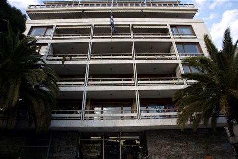 Τώρα: Στο υπουργείο Διοικητικής Μεταρρύθμισης οι εργαζόμενοι στο ΙΚΑ