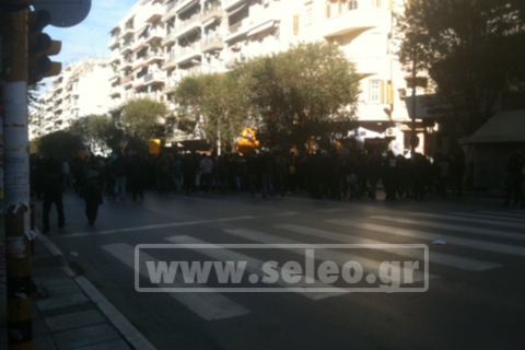 Τώρα: Ένταση στη μαθητική πορεία στη Θεσσαλονίκη