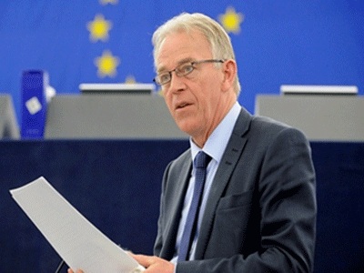 “Σοφή η απόφαση της Δανίας να μείνει εκτός €”