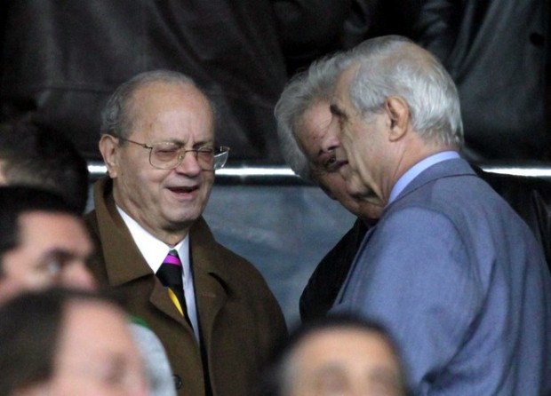 Θανάσης Γιαννακόπουλος:Το αίμα νερό δεν γίνεται