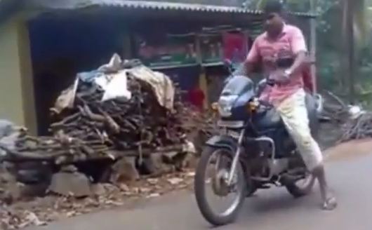 ΒΙΝΤΕΟ-Φίλε ξέρεις από μηχανάκι;