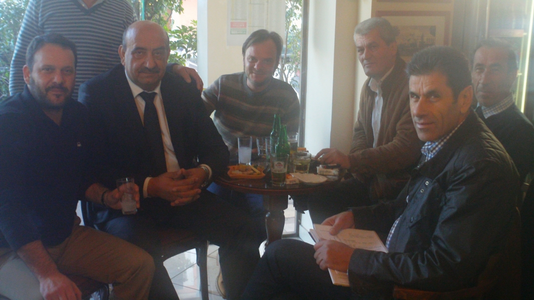 Το Χριστουγεννιάτικο ουζάκι του Νταβλούρου