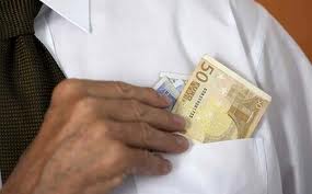 Καταδίκη γιατρού του ΙΚΑ για «φακελάκι»