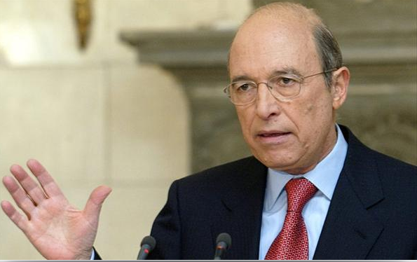 Σημίτης: Η κρίση οφείλεται στα δομικά λάθη της ΕΕ και όχι στην Ελλάδα