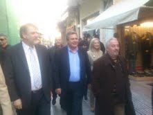 2 τόνους τρόφιμα έφερε ο Καμμένος