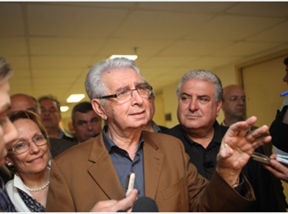 Επανεξελέγη ο Χαλάς