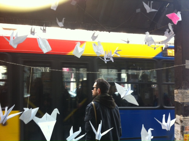 «Λαέ ξύπνα» σε στάσεις του ΟΑΣΘ