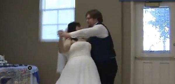 ΒΙΝΤΕΟ-Δύσκολοι καιροί για γαμπρούς κ νύφες