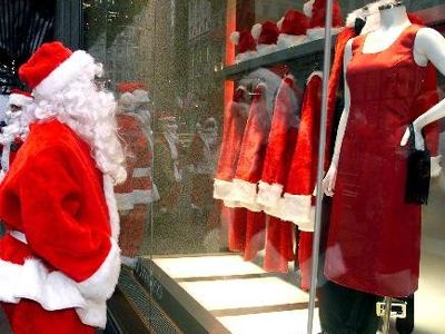 Πέμπτη και 13 το εορταστικό ωράριο