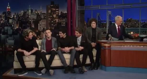 Κι όμως! Τον φίλησε στο στόμα