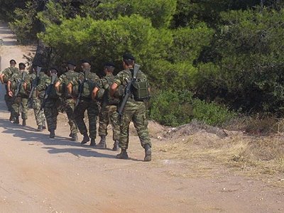 Φαντάροι … συνέλαβαν κλέφτες