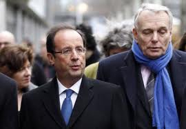 Πέφτει η δημοτικότητα Ολάντ-Ερό