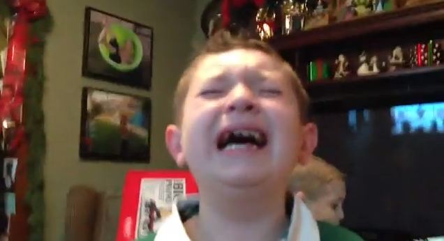 Πήρε το δώρο του και… έκλαιγε