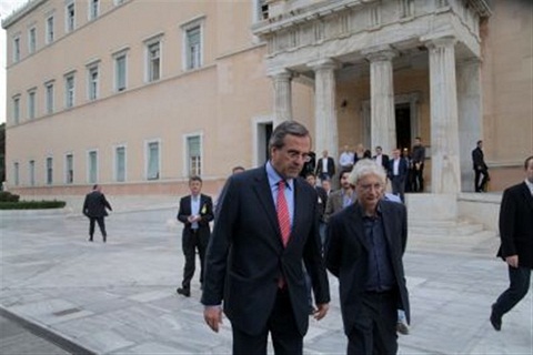 Ο περίπατος του Σαμαρά στο κέντρο