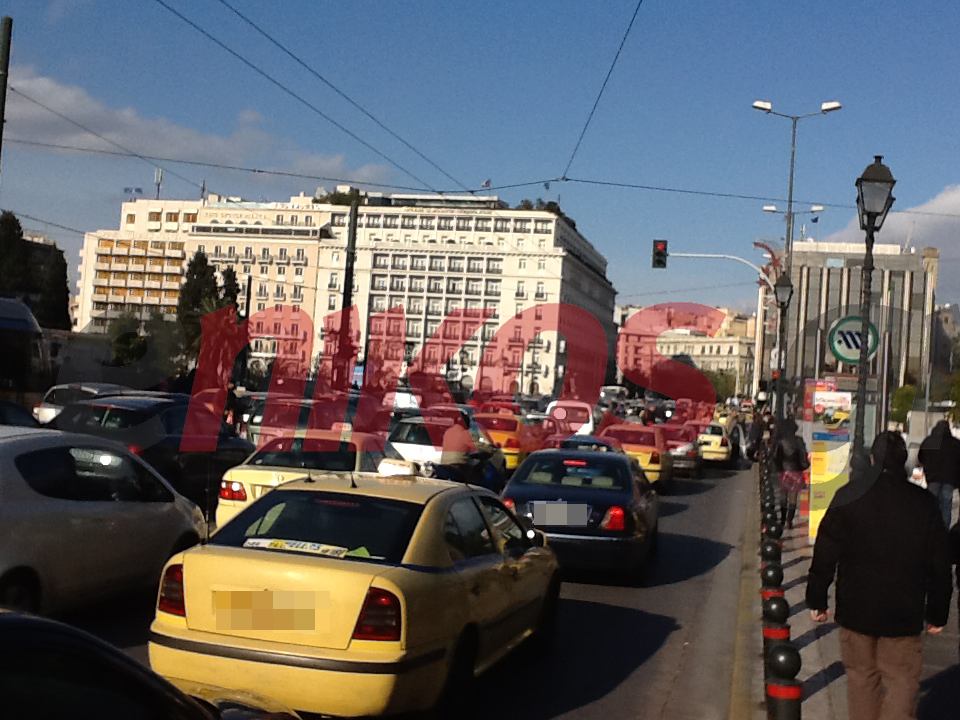 ΤΩΡΑ-Κυκλοφοριακό “κομφούζιο” στο κέντρο