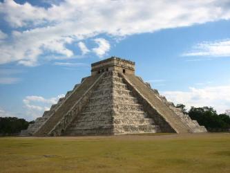 20.000 άνθρωποι στο Τσίτσεν Ιτζά