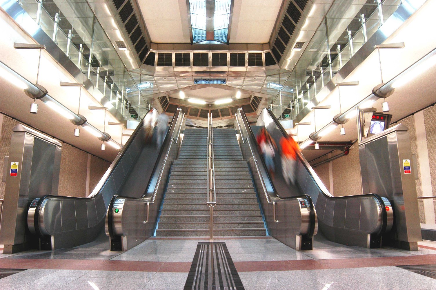 Τώρα-Νεκρός ο άνδρας που παρασύρθηκε από συρμό του Μετρό