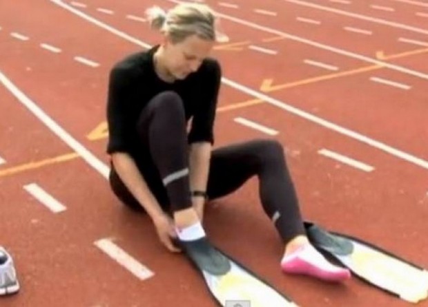 ΒΙΝΤΕΟ-Ρεκόρ Γκίνες στα 100 μ. με βατραχοπέδιλα