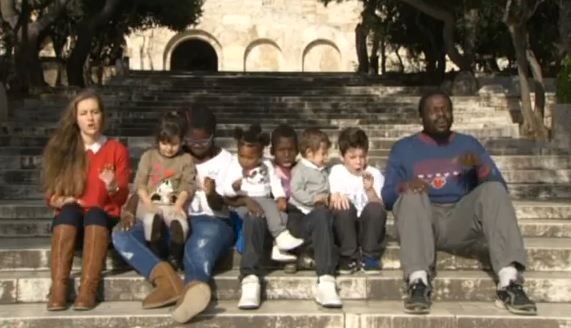 Νέο βίντεο ΠΑΣΟΚ κατά του ρατσισμού