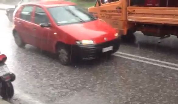 Βίντεο-Χαλάζι στον Πύργο