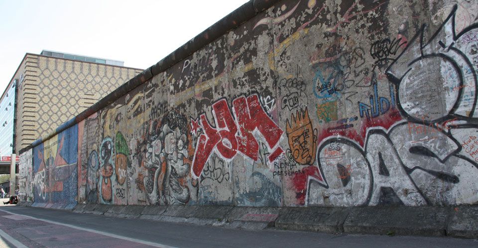 Το τείχος του Βερολίνου ακόμα “χωρίζει”
