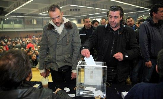 Μετά τα μεσάνυχτα η απόφαση