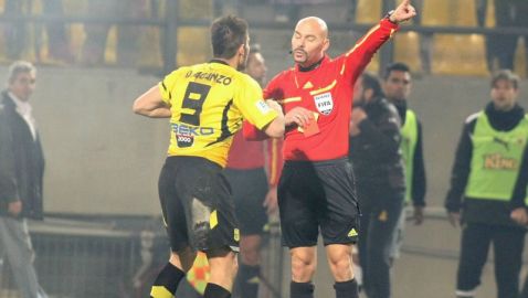 «Καμπάνα» στον Κάκο