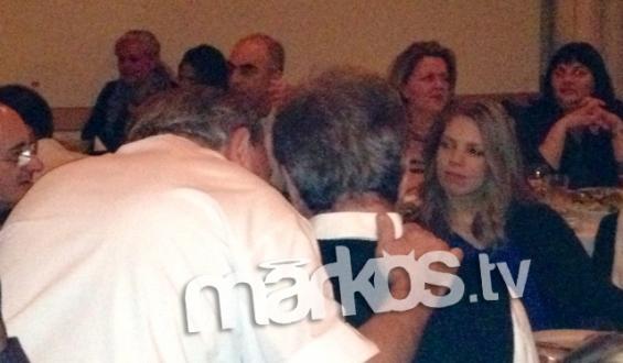 Ηθοποιός “τραπέζωσε” καμιά… πενηνταριά φίλους του