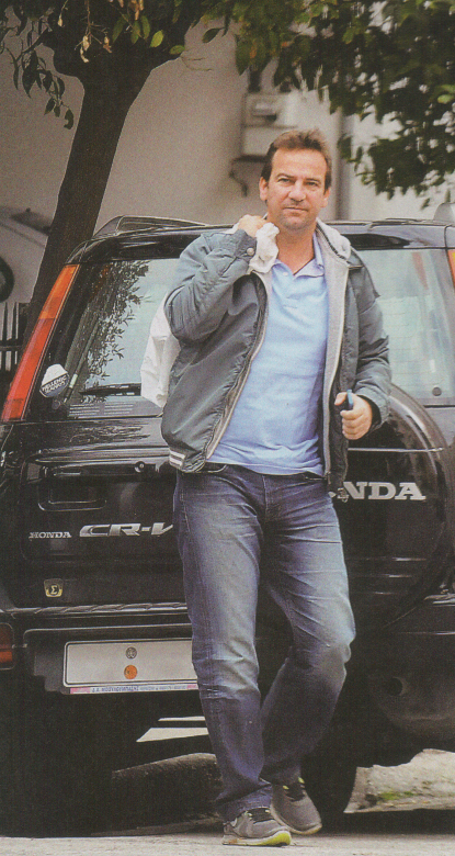 ΦΩΤΟ-“Πολίτης” ο Παντζόπουλος