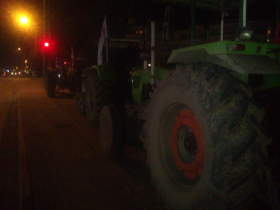 Παρέταξαν τρακτέρ και στο Αγρίνιο