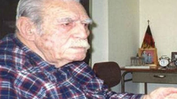 Τώρα-Πέθανε ο Νίκος Ντερτιλής