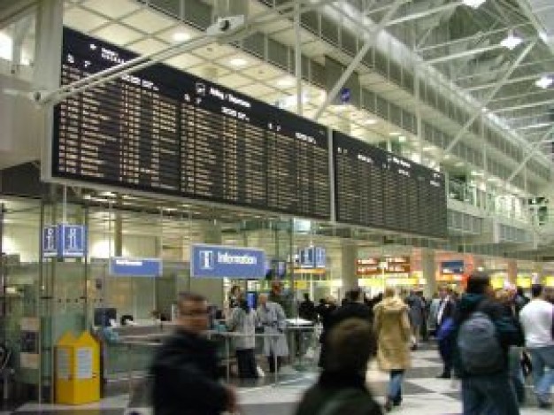 Γερμανία-Χάος σε 2 αεροδρόμια