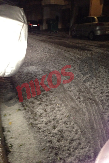 ΦΩΤΟ- Χαλάζι στους δρόμους